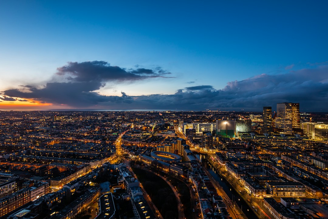 How Solar Retailers Work With Big Energy Providers 2 img